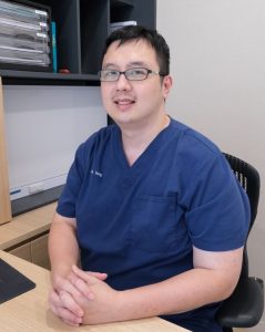 dr yong ren orthopaedic doctor